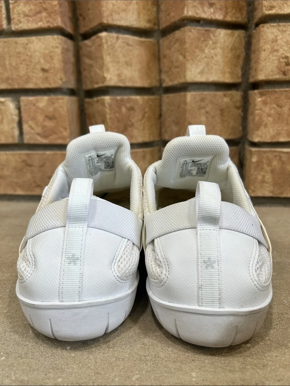 Nike Zoom Pulse CT1629-100 White Nursing Medical Men’s Shoes Size 11.5